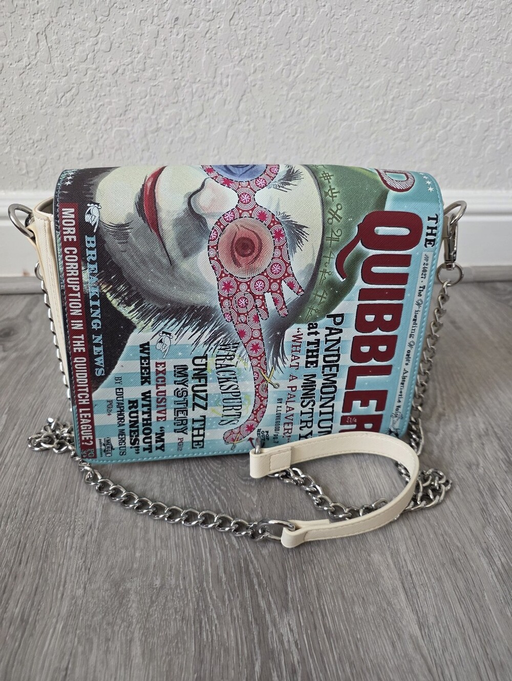 The Loungefly Harry Potter Luna Lovegood Quibbler crossbody  Bag NWOT
